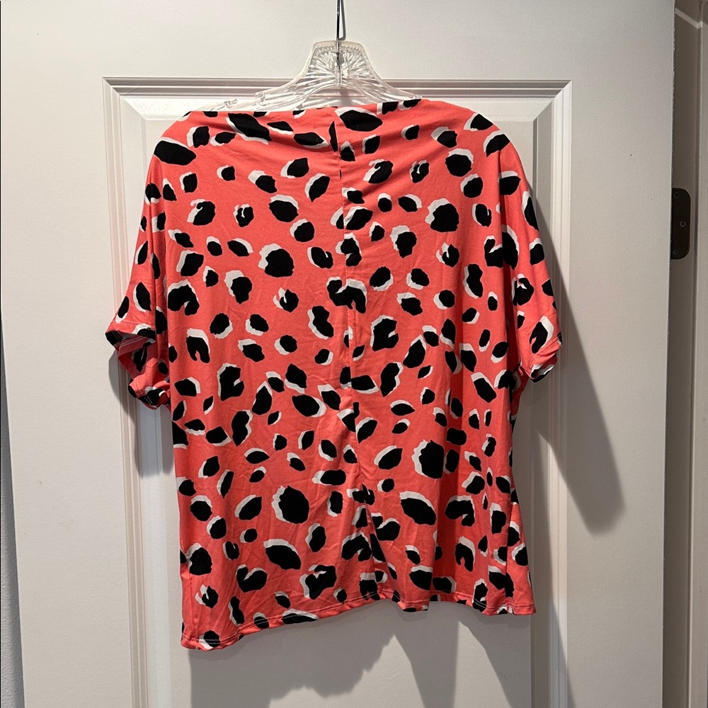 Trendy Coral and Black Women's Blouse - Picture 4 of 8